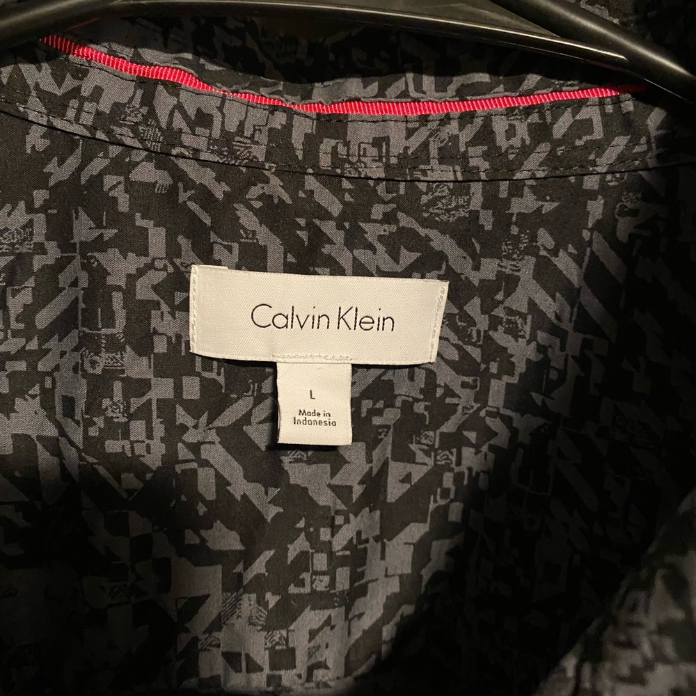 Calvin Klein Me Button Up - Picture 2 of 4
